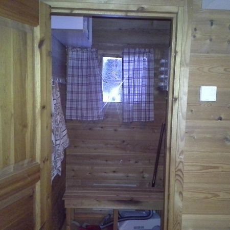 Vipati Cottage Ylitornio Bagian luar foto