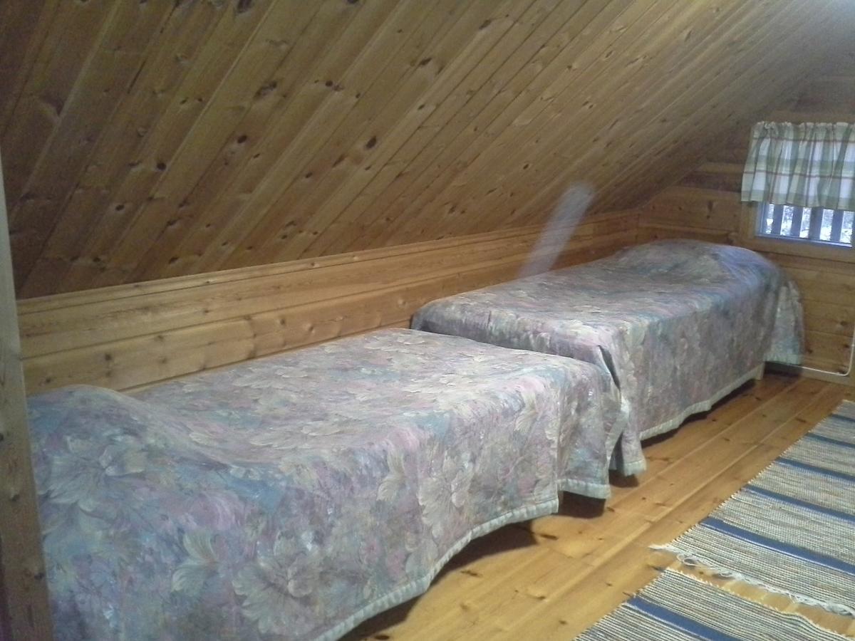 Vipati Cottage Ylitornio Bagian luar foto