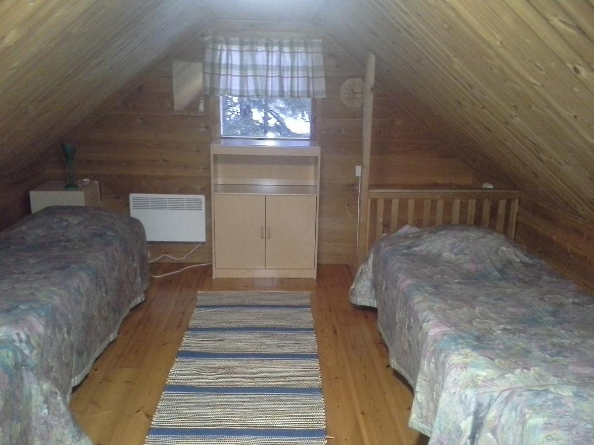 Vipati Cottage Ylitornio Bagian luar foto