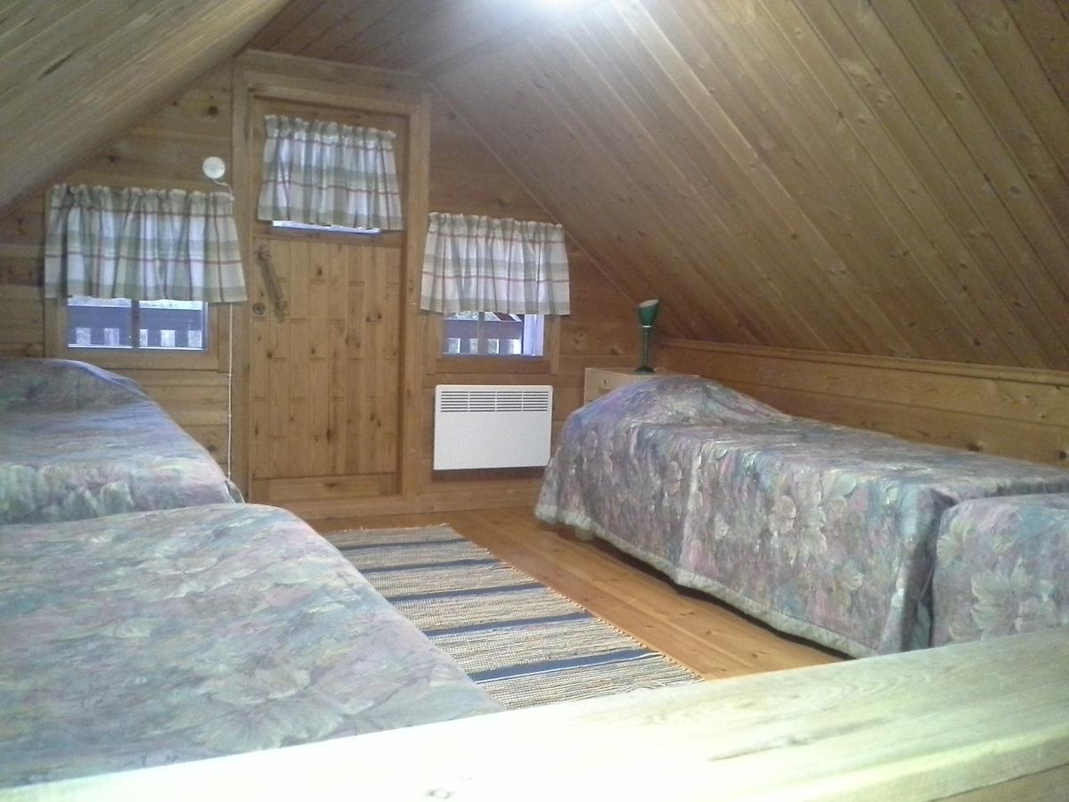 Vipati Cottage Ylitornio Bagian luar foto